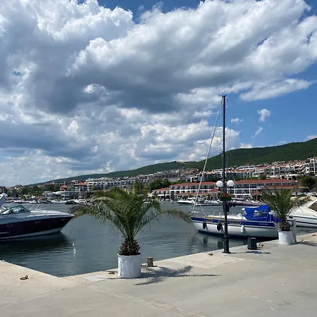 Vodenicata 4-10 * Sveti Vlas